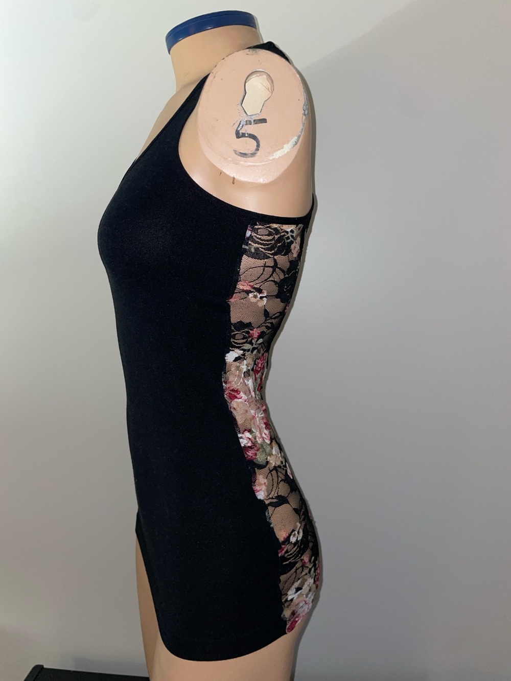 Guilty Racerback Tank Top Lace Back Detail
Women Size S/M NWT